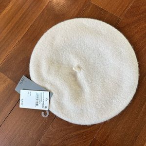 NWT Ivory Beret from Nordstrom Rack